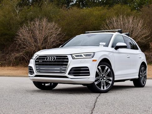 Used 2019 Audi SQ5 Premium Plus w/ Premium Plus Package image 2