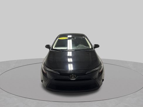Used 2024 Toyota Corolla LE FWD image 3