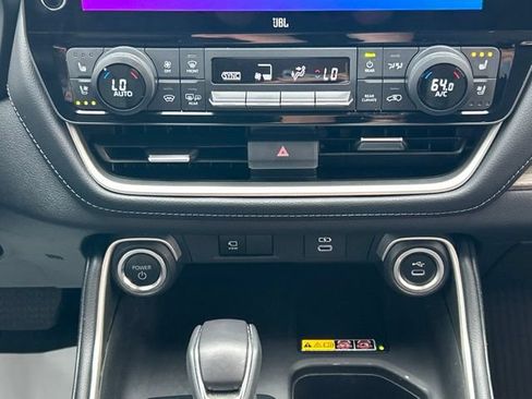 Used 2025 Toyota Grand Highlander AWD Hybrid image 52
