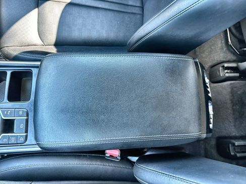 Used 2024 Kia Sorento S image 24