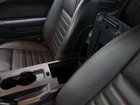 Used 2006 Ford Mustang GT image 52