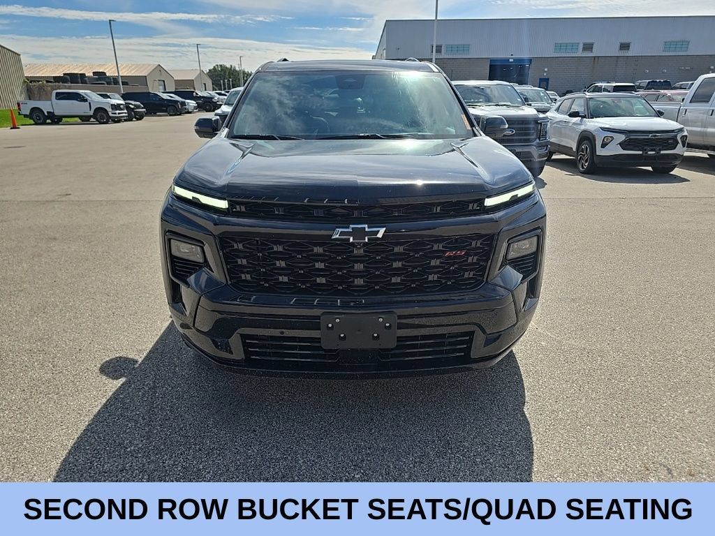 Used 2026 Chevrolet Traverse RS AWD/4WD image 2