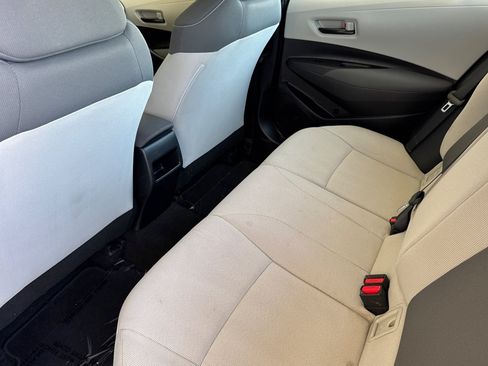 Certified 2022 Toyota Corolla LE w/ Carpet Mat Package (TMS) FWD image 11