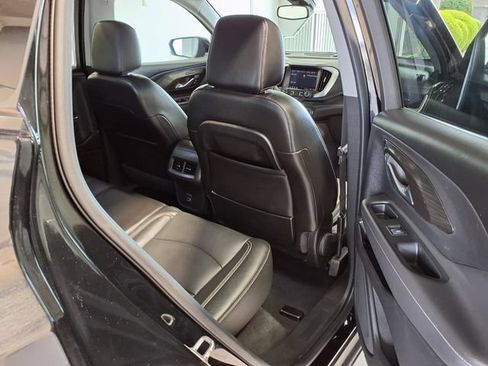 Used 2022 GMC Terrain SLT AWD/4WD image 28