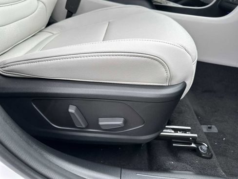 New 2026 Hyundai Tucson Limited image 33