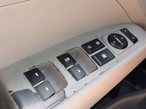Used 2019 Hyundai Elantra SE FWD image 20