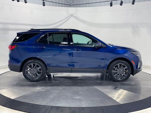 Used 2022 Chevrolet Equinox RS w/ Infotainment Package image 10