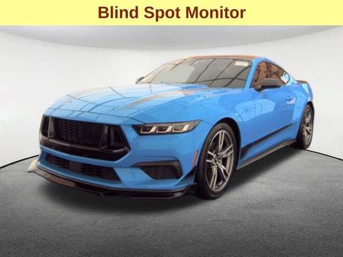 Used 2024 Ford Mustang Coupe RWD image 4