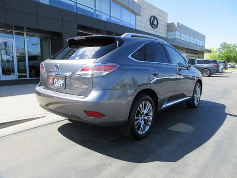 Used 2014 Lexus RX 450h AWD image 9