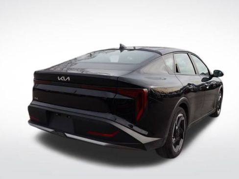 Certified 2025 Kia K4 EX image 12