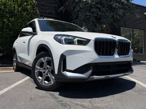 Used 2023 BMW X1 xDrive28i AWD/4WD image 8