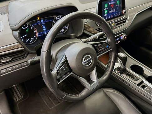 Used 2019 Nissan Altima 2.5 SL FWD image 18