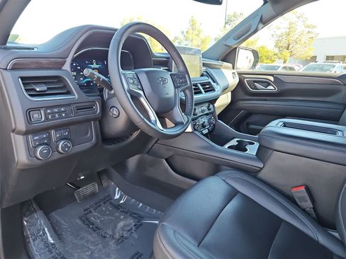 Used 2024 Chevrolet Tahoe Z71 w/ Luxury Package image 10