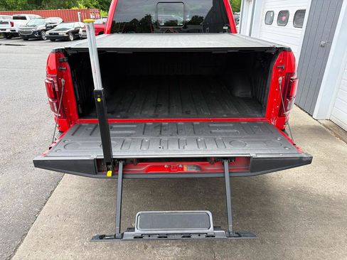 Used 2018 Ford F150 Raptor w/ Equipment Group 802A Luxury AWD/4WD image 29