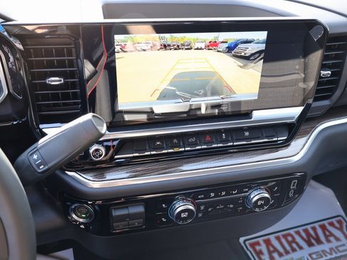 New 2026 GMC Sierra 1500 Elevation image 23