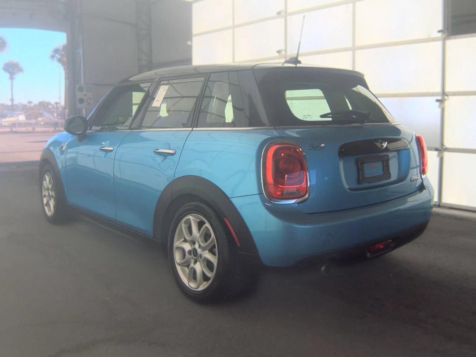 Used 2016 MINI Cooper 4-Door Hardtop FWD image 2