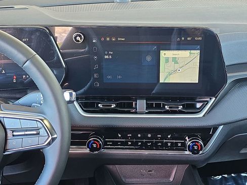 New 2026 Chevrolet Equinox LT w/ Convenience Package II image 13