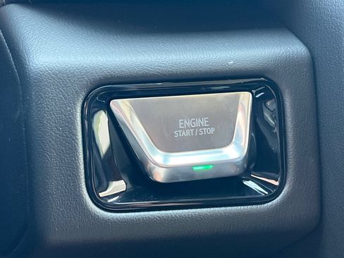 New 2026 GMC Yukon Denali w/ Denali Reserve Package AWD/4WD image 27