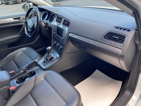 Used 2017 Volkswagen Golf Alltrack S AWD/4WD image 23