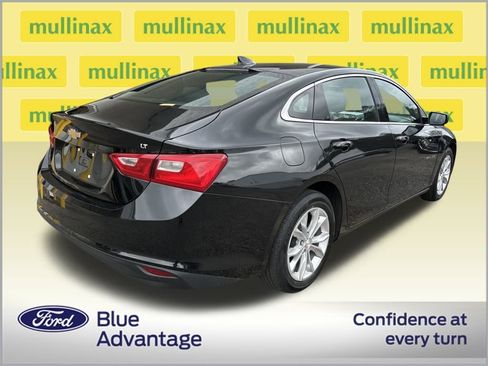 Used 2023 Chevrolet Malibu LT image 2