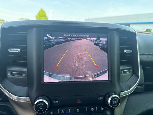 Used 2020 RAM 1500 Laramie AWD/4WD image 25