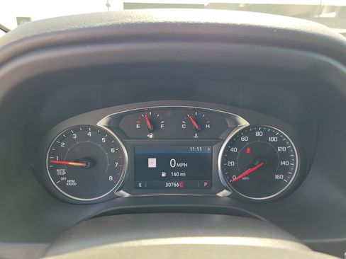 Used 2023 GMC Acadia SLT w/ Preferred Package FWD image 24
