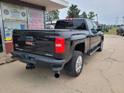 Used 2016 GMC Sierra 2500 Denali w/ Driver Alert Package AWD/4WD image 5