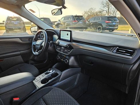 Used 2025 Ford Escape Active image 33