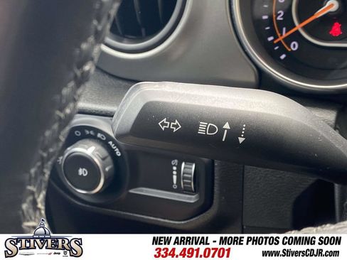 Used 2023 Jeep Wrangler Unlimited Sport AWD/4WD image 33