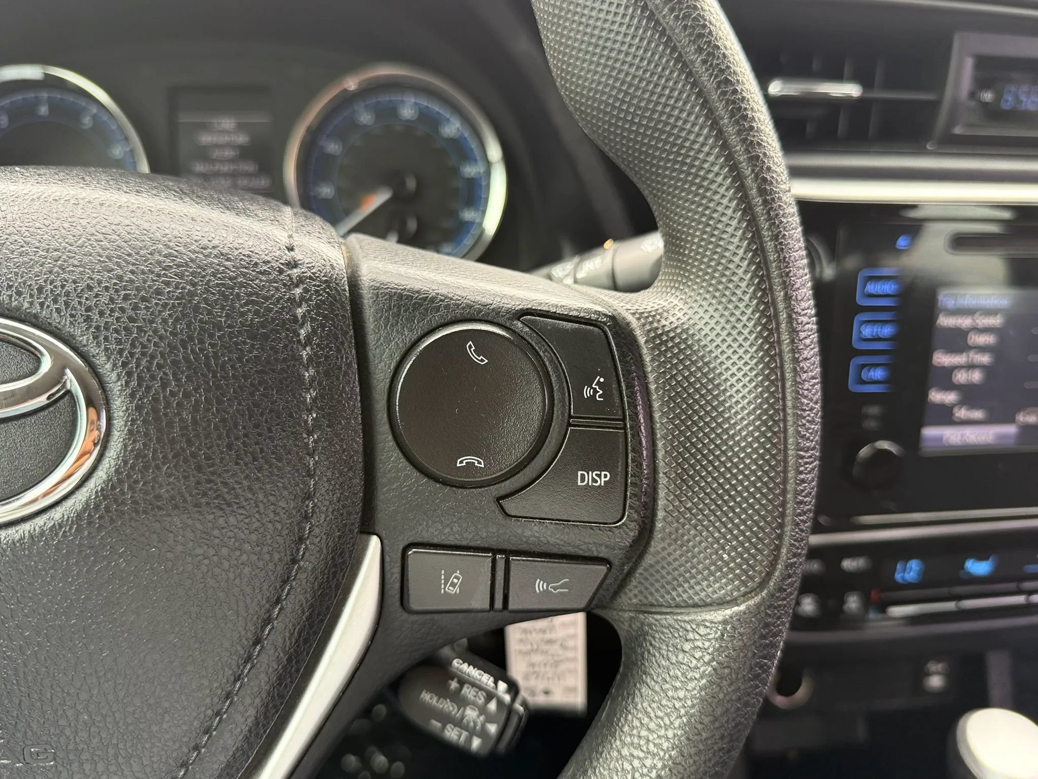 Used 2019 Toyota Corolla LE FWD image 27
