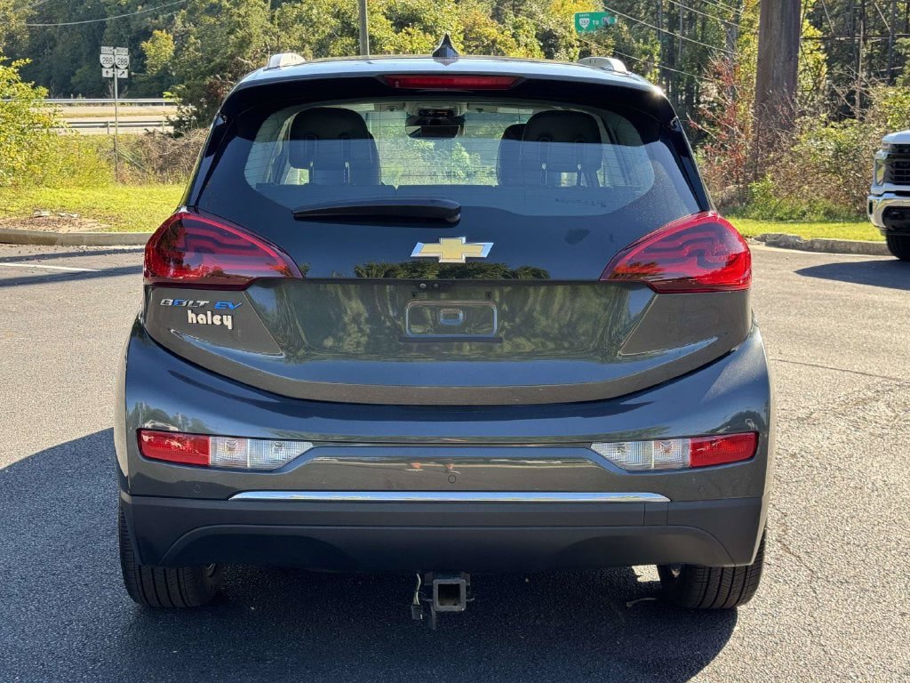 Used 2020 Chevrolet Bolt Premier w/ Infotainment Package FWD image 22