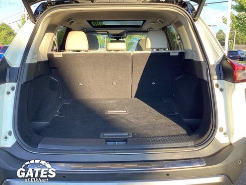 Used 2023 Nissan Rogue SL w/ SL Premium Package FWD image 14