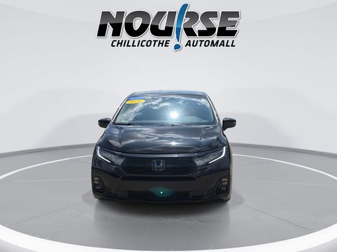 Certified 2025 Honda Odyssey Elite image 3