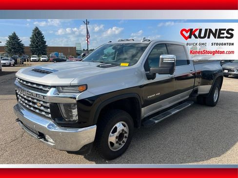 Used 2020 Chevrolet Silverado 3500 LTZ w/ LTZ Plus Package AWD/4WD image 3