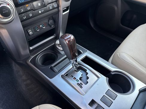 Used 2015 Toyota 4Runner Limited image 17
