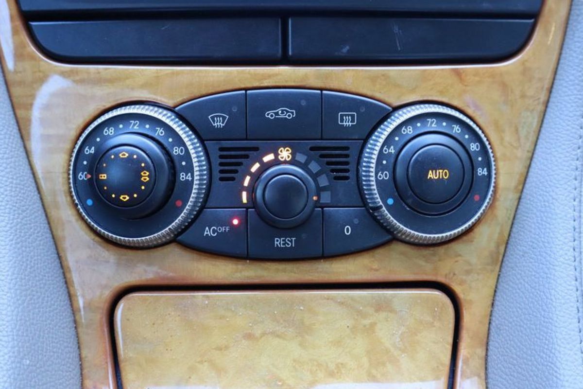 Used 2003 Mercedes-Benz SL 500 image 18