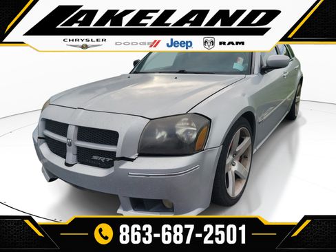 Used 2007 Dodge Magnum SRT8 w/ SRT Option Group I RWD image 3