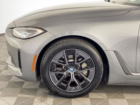 Used 2023 BMW 530i w/ Executive Package image 9