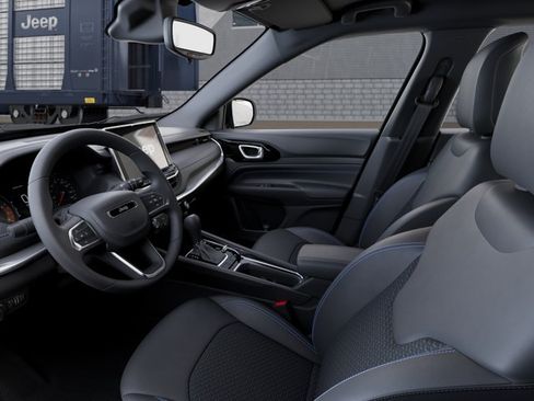 New 2026 Jeep Compass Latitude AWD/4WD image 22