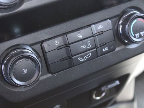 Used 2019 Ford F150 XLT AWD/4WD image 21