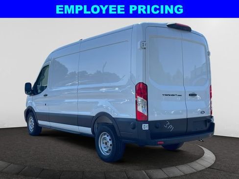 New 2026 Ford Transit 250 148 Medium Roof w/ Load Area Protection Package RWD image 3