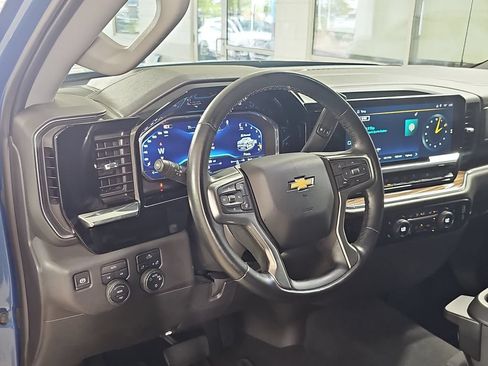 Used 2024 Chevrolet Silverado 1500 LT AWD/4WD image 19