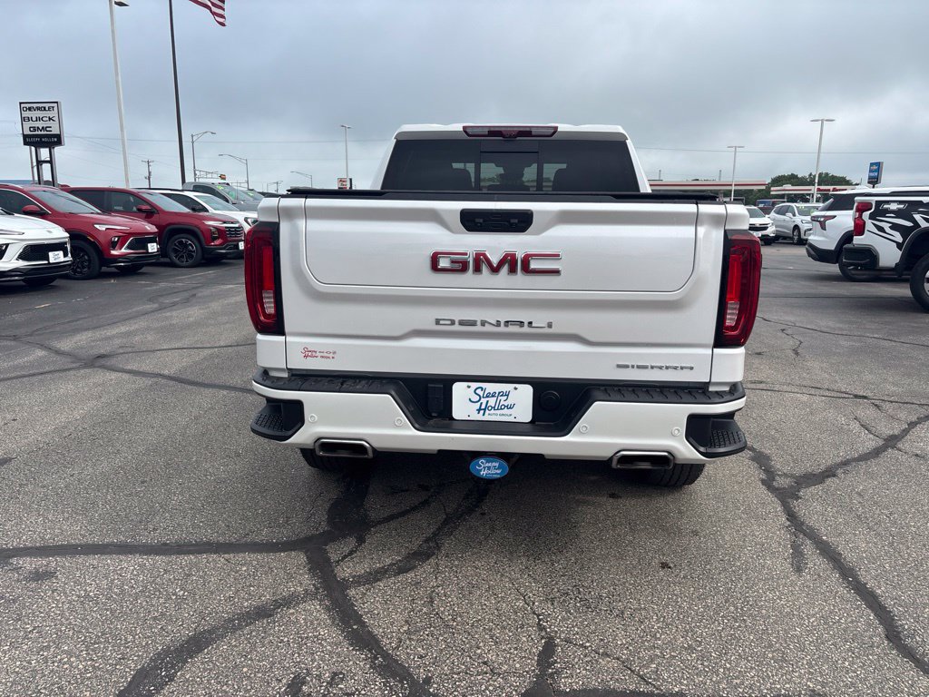 Used 2023 GMC Sierra 1500 Denali w/ Technology Package AWD/4WD image 5