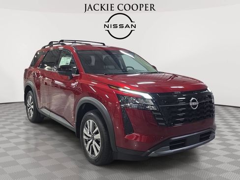 New 2026 Nissan Pathfinder SL w/ Cargo Package FWD image 3