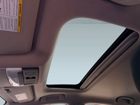 New 2025 Nissan Sentra SR image 13