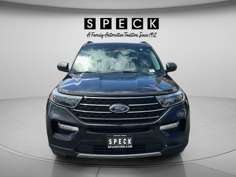 Used 2024 Ford Explorer XLT w/ Equipment Group 202A AWD/4WD image 8