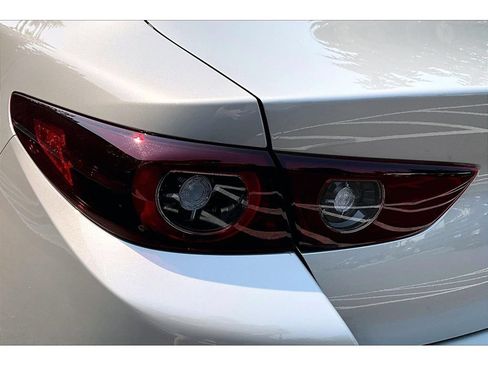 Used 2025 MAZDA MAZDA3 s FWD image 28