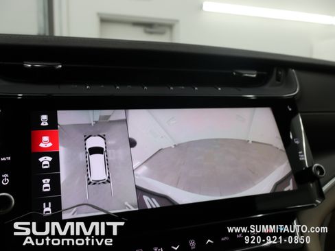 New 2026 Jeep Grand Cherokee Limited w/ Luxury Tech Group II AWD/4WD image 21