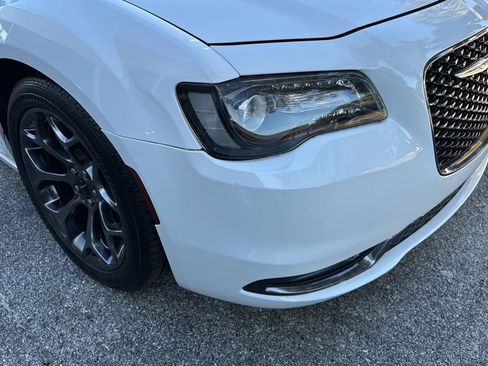 Used 2018 Chrysler 300 S image 30