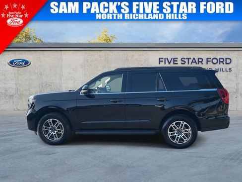 Used 2025 Ford Expedition Active RWD image 6